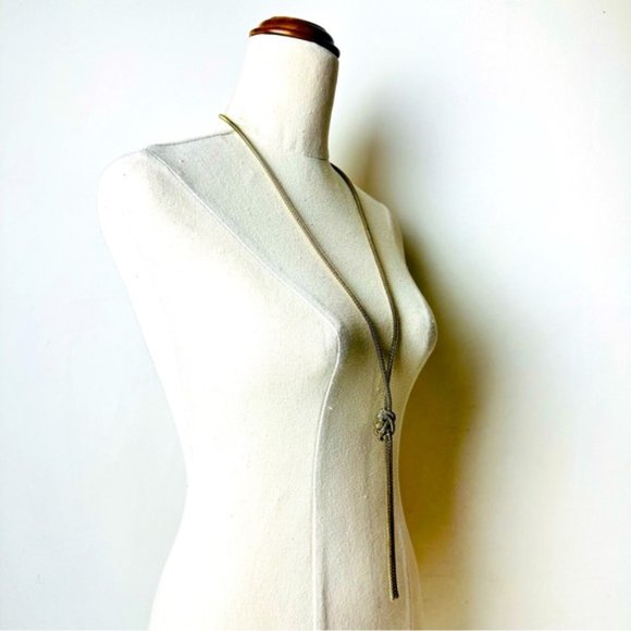 Vintage Mesh Knot Pendant Long Statement Necklace - Picture 5 of 9